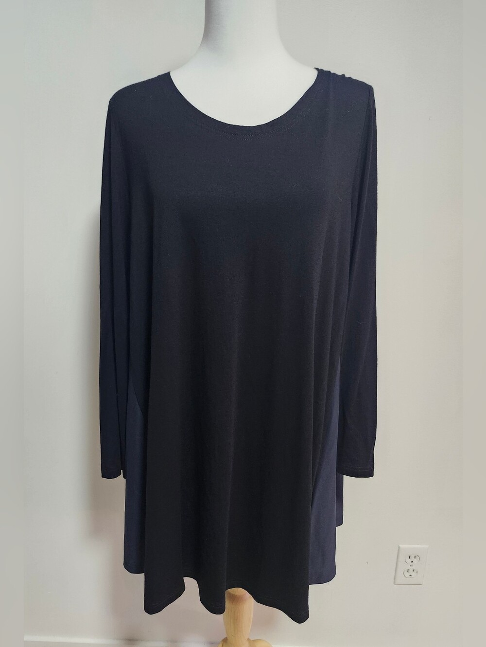Noes Black Long Sleeve Swing Tunic/Mini Dress.